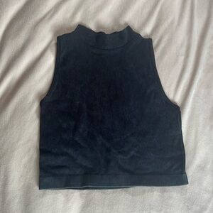 sleeveless mock neck athletic cropped tanktop